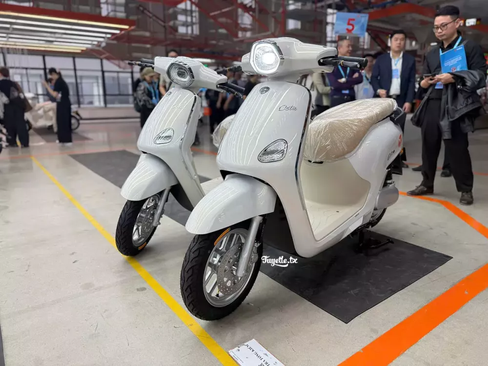 Chính thức ra mắt xe máy điện Yadea Osta với thiết kế tân cổ giao duyên, giá từ 27,5 triệu đồng Chính thức ra mắt xe máy điện Yadea Osta với thiết kế tân cổ giao duyên, giá từ 27,5 triệu đồng