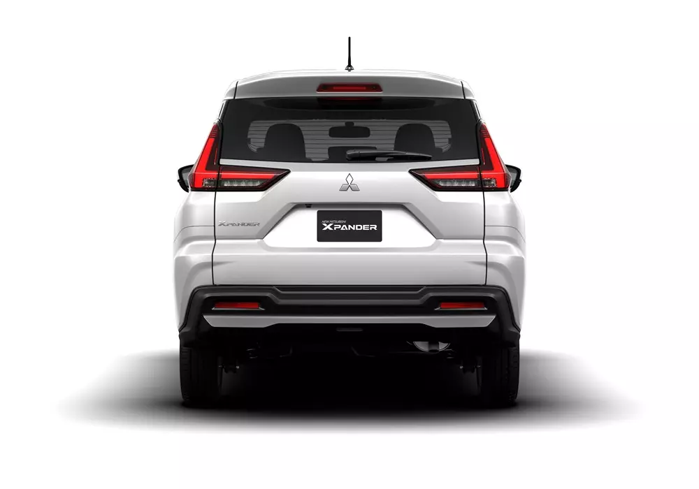 Mitsubishi Xpander MT 2026 có thêm đèn hậu mới