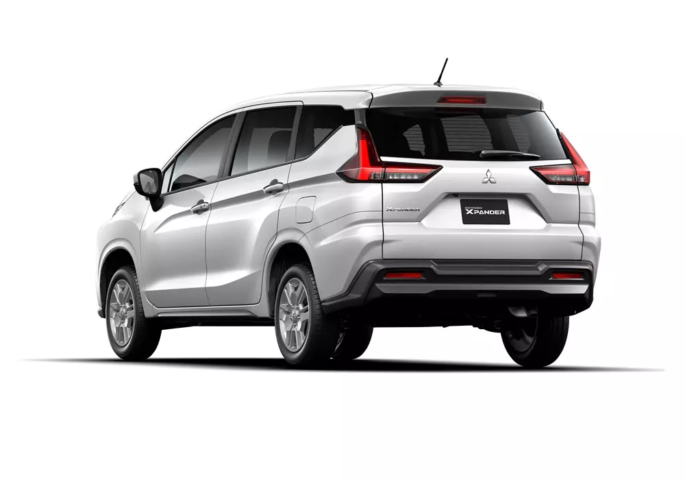 Mitsubishi Xpander 2026 số sàn được nhập khẩu từ Indonesia, giá tăng 8 triệu đồng