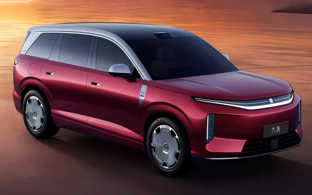 BYD Datang sở hữu thiết kế theo phong cách tối giản và mượt mà