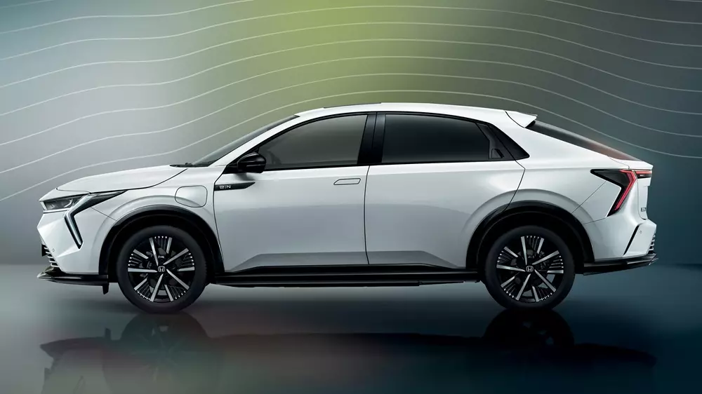 Honda e:N2 sở hữu thiết kế mượt mà