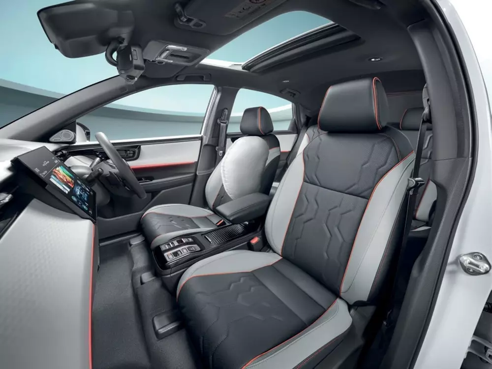 Honda e:N2 được trang bị ghế trước chỉnh điện/thông gió