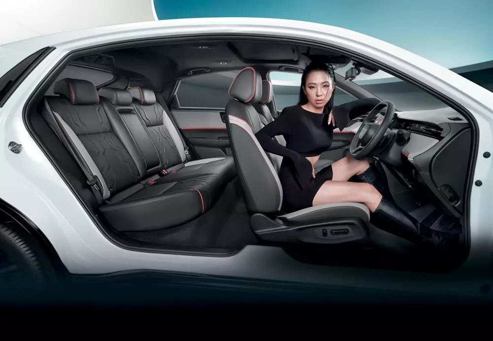 Honda e:N2 được trang bị nội thất 5 chỗ