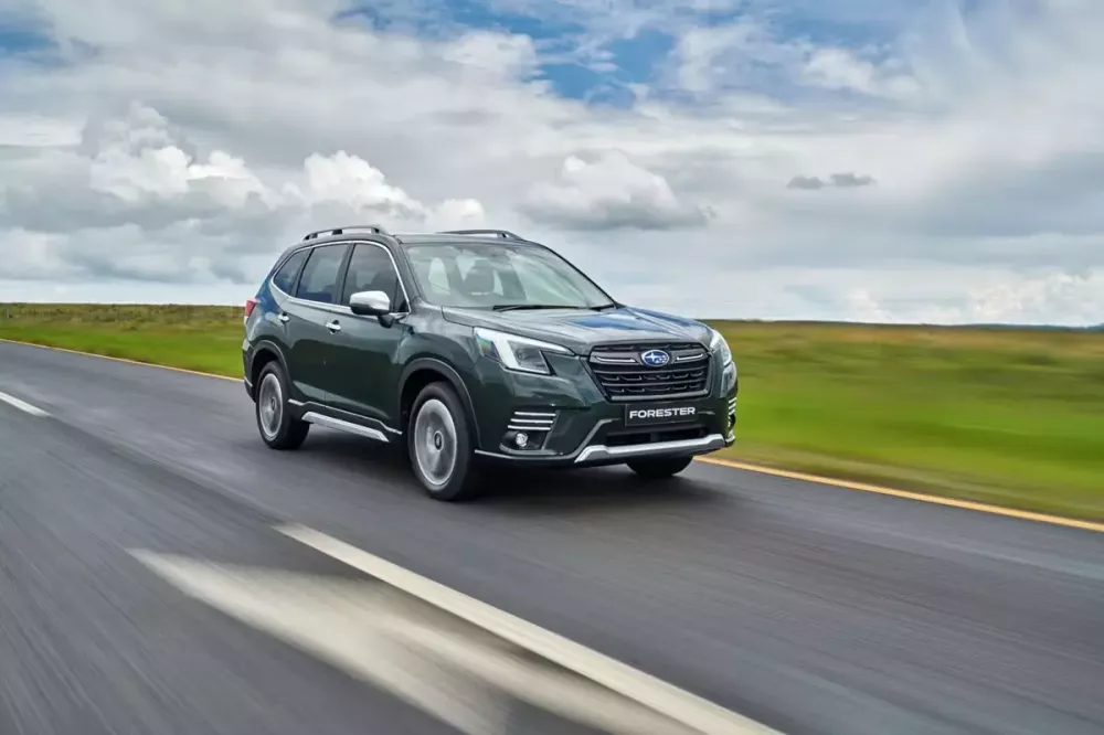 Subaru miệt mài khuyến mại hàng trăm triệu đồng cho cặp đôi Forester và Crosstrek tại Việt Nam