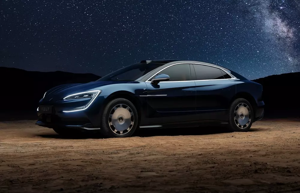 Yangwang U7 EV 2026 có cả phiên bản thuần điện và PHEV Yangwang U7 EV 2026 có cả phiên bản thuần điện và PHEV