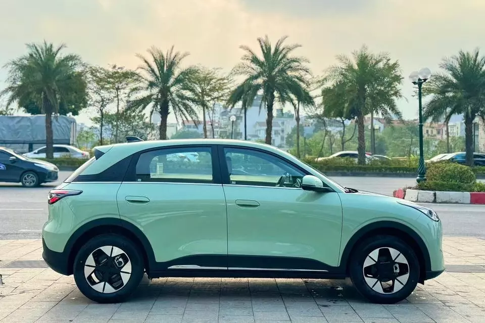 Geely EX2 sở hữu thiết kế mềm mại và mượt mà