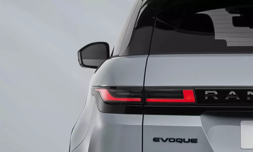 Cụm đèn hậu thanh mảnh của Range Rover Evoque 2026 