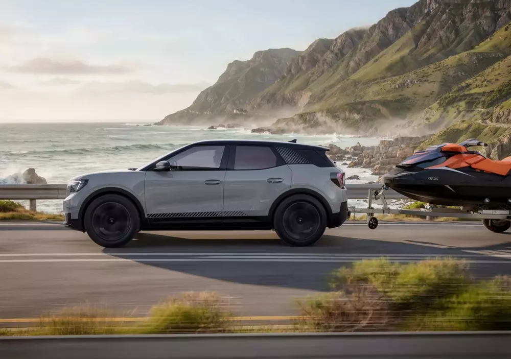 Ford Explorer EV 2026 mạnh hơn và có phạm vi di chuyển dài hơn trước