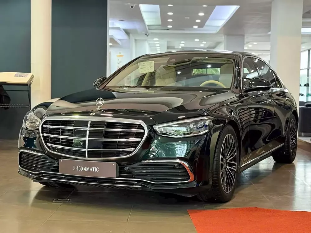 Những chiếc Mercedes-Benz S-Class được giảm giá đều có số VIN 2023