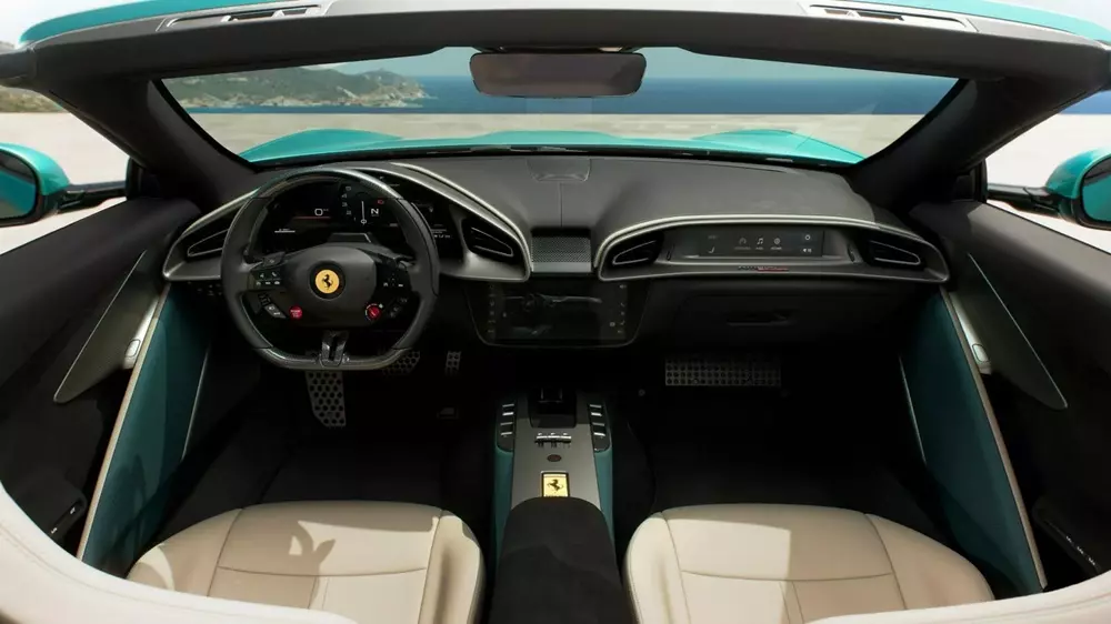 Khoang lái của Ferrari Amalfi Spider Khoang lái của Ferrari Amalfi Spider