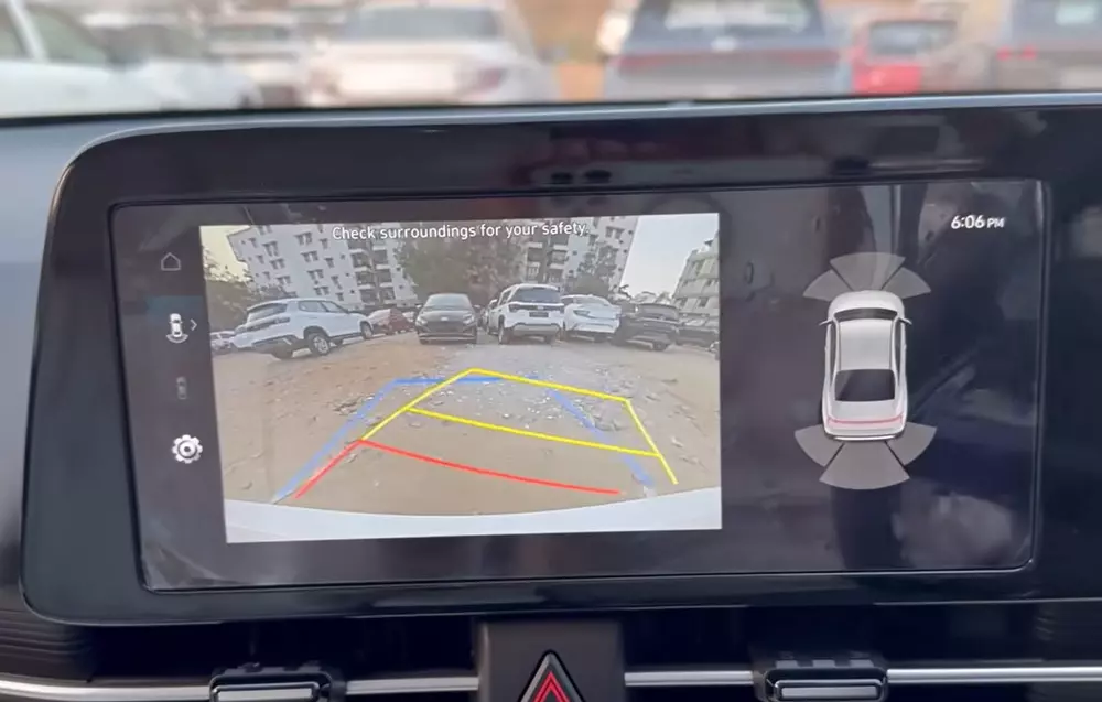 Hyundai Accent 2026 có các tính năng an toàn chủ động ADAS và camera 360 độ