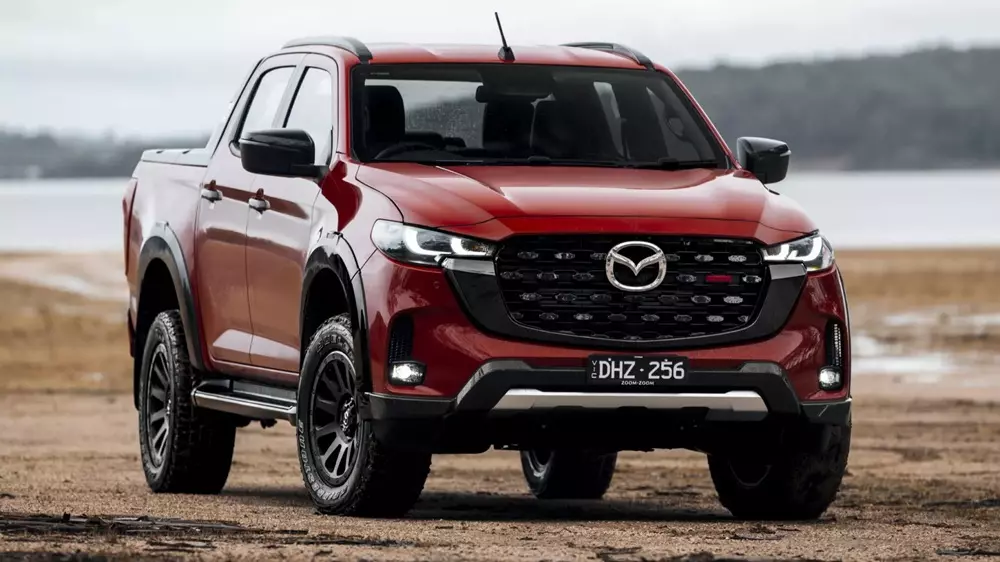 Mazda BT-50 2026 bản thường