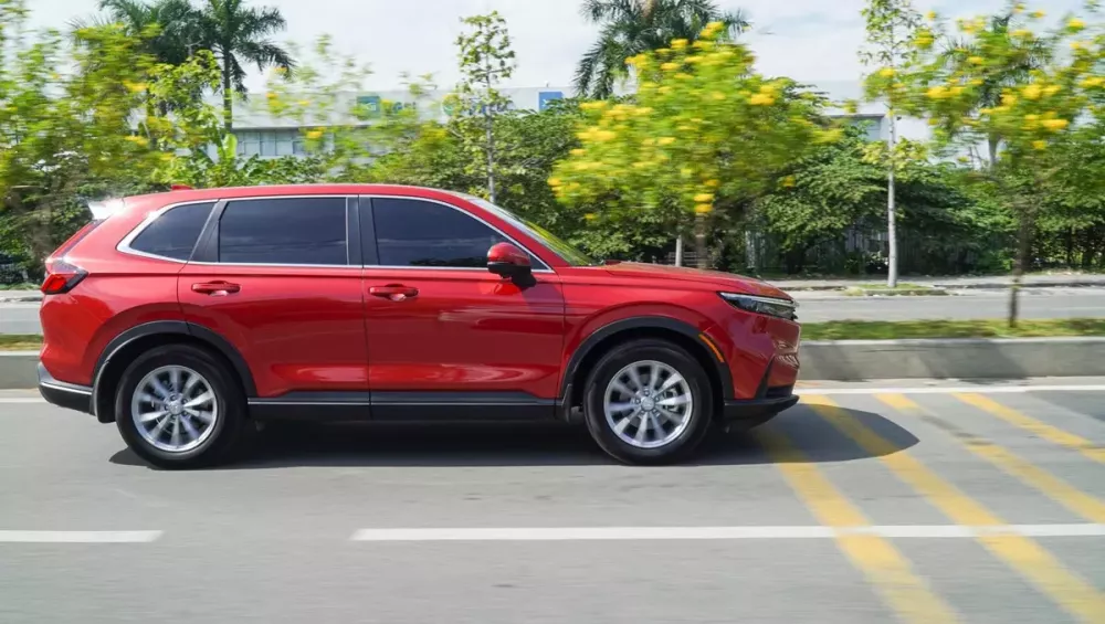 Sau bản hybrid, đến lượt Honda CR-V máy xăng tại Việt Nam được nâng cấp, giá tăng nhẹ