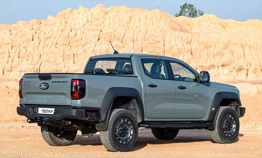 Ford Ranger Super Duty sở hữu hệ thống đèn LED từ trước ra sau