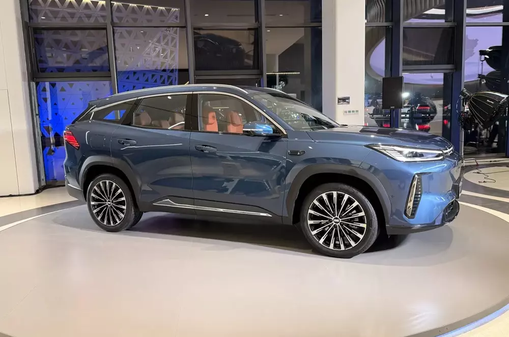 Geely Galaxy M7 chỉ tiêu thụ 3,35 lít xăng/100 km