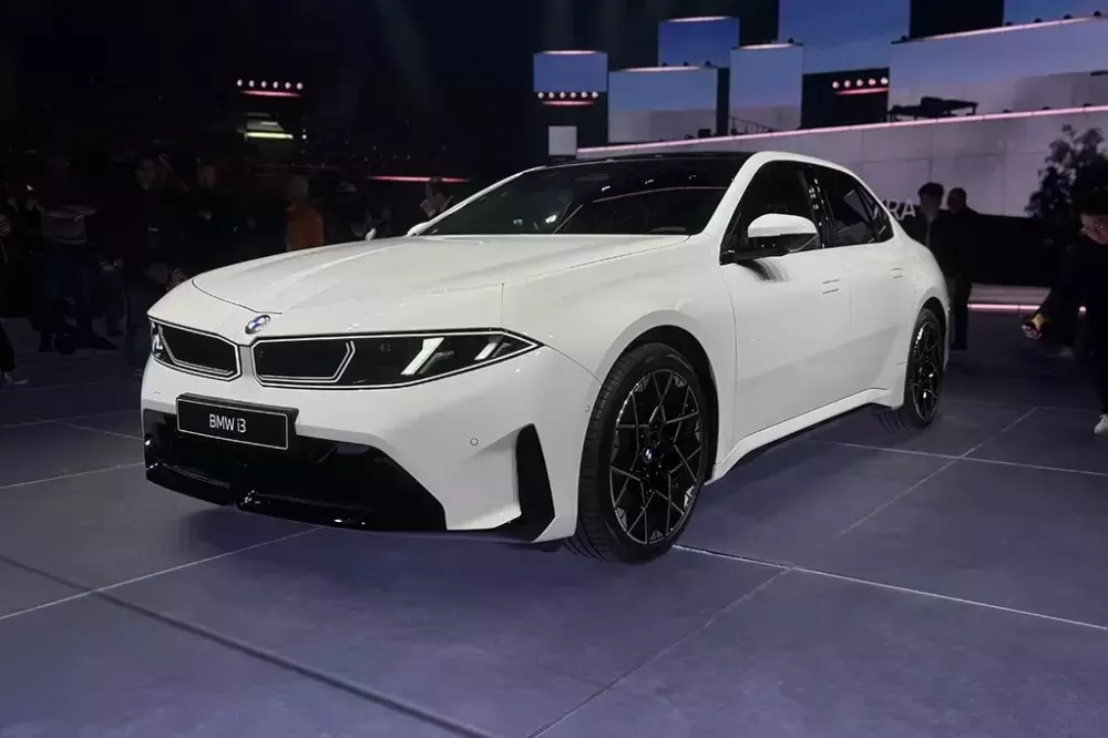 BMW i3 2026 có thể chạy 900 km sau 1 lần sạc