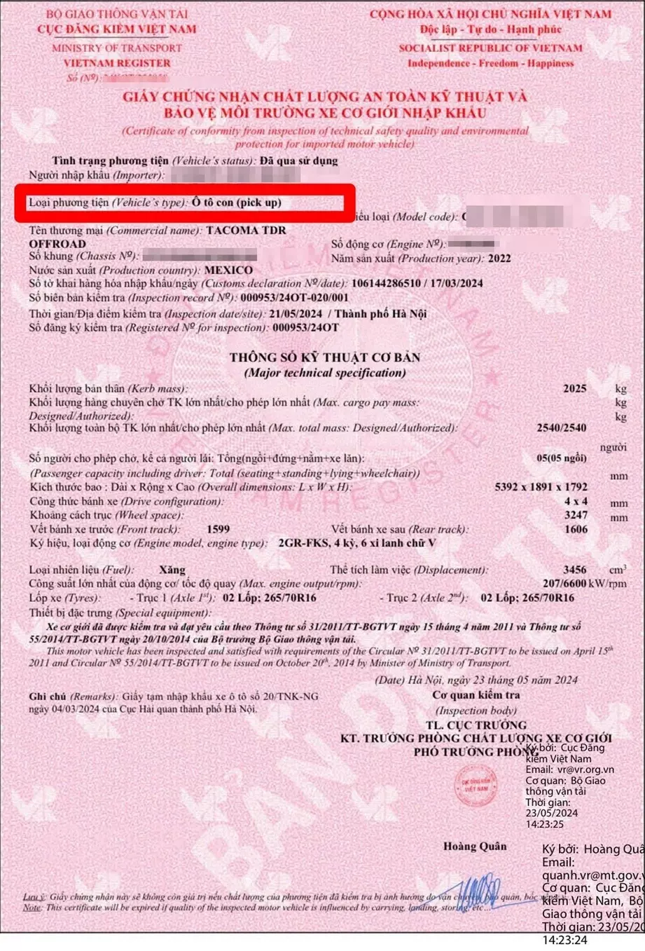 Xe bán tải Toyota Tacoma được liệt vào loại phương tiện là ô tô con bán tải (xe pickup).