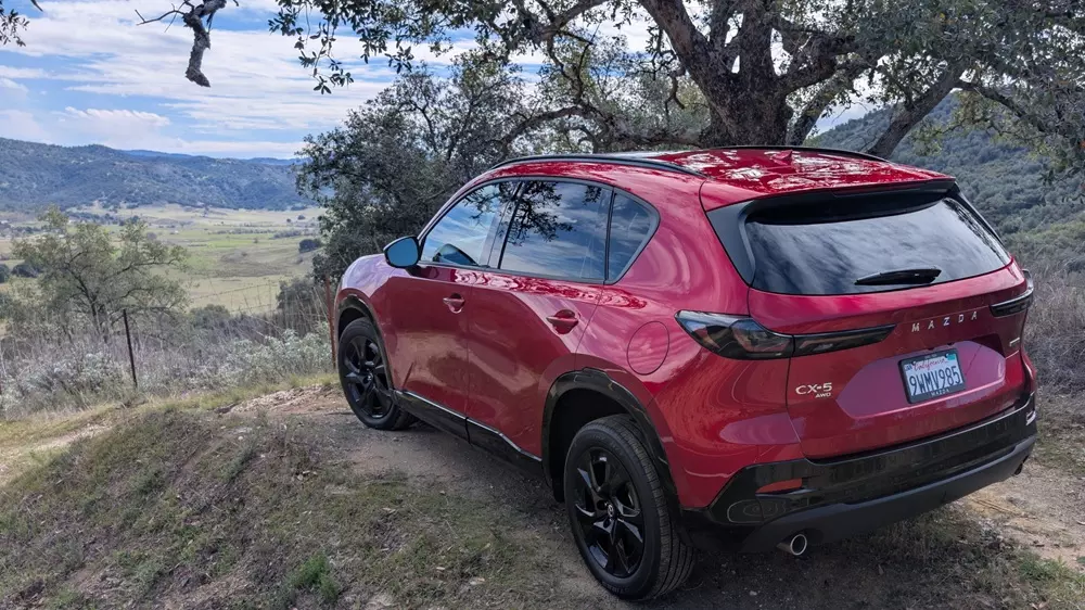 Hãng Mazda hiện đang thăm dò nhu cầu của khách hàng dành cho CX-5 phiên bản off-road
