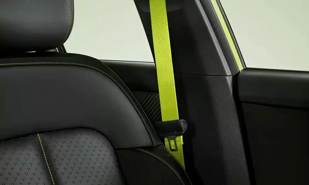 Dây an toàn huỳnh quang của Nio Firefly Millennium Wave Special Edition