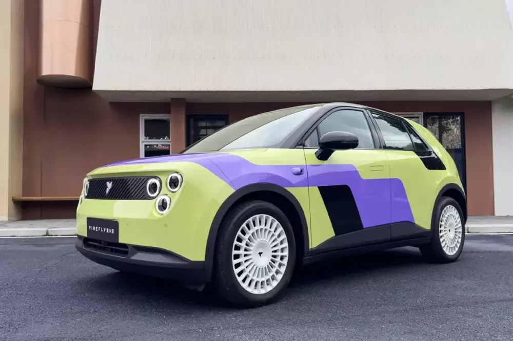 Vén màn phiên bản đặc biệt của ô tô điện giá rẻ Nio Firefly