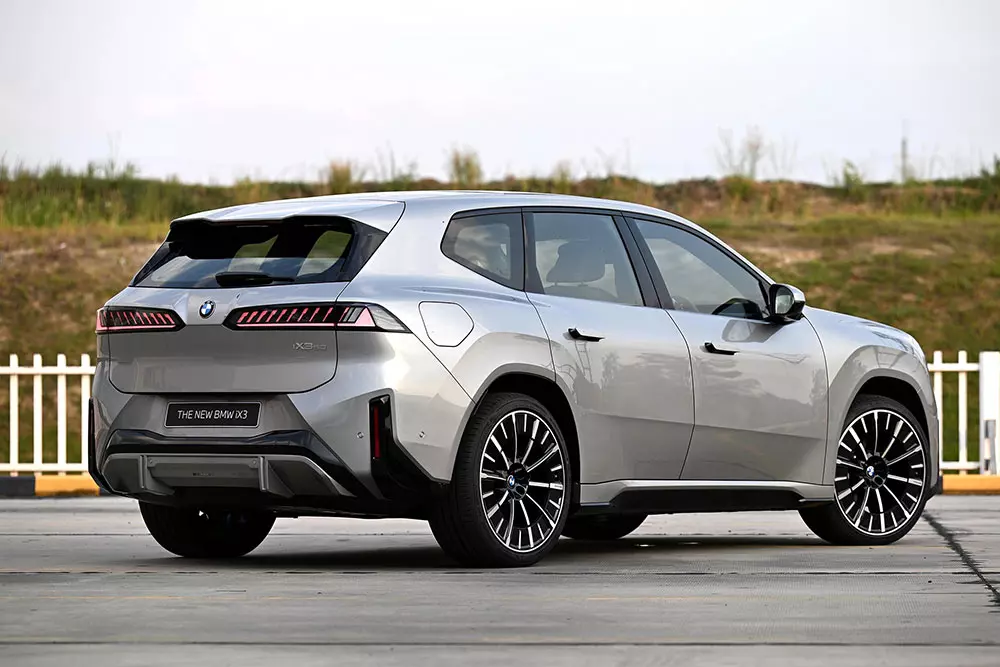 BMW iX3 đã được công bố giá bán tại Thái Lan BMW iX3 đã được công bố giá bán tại Thái Lan