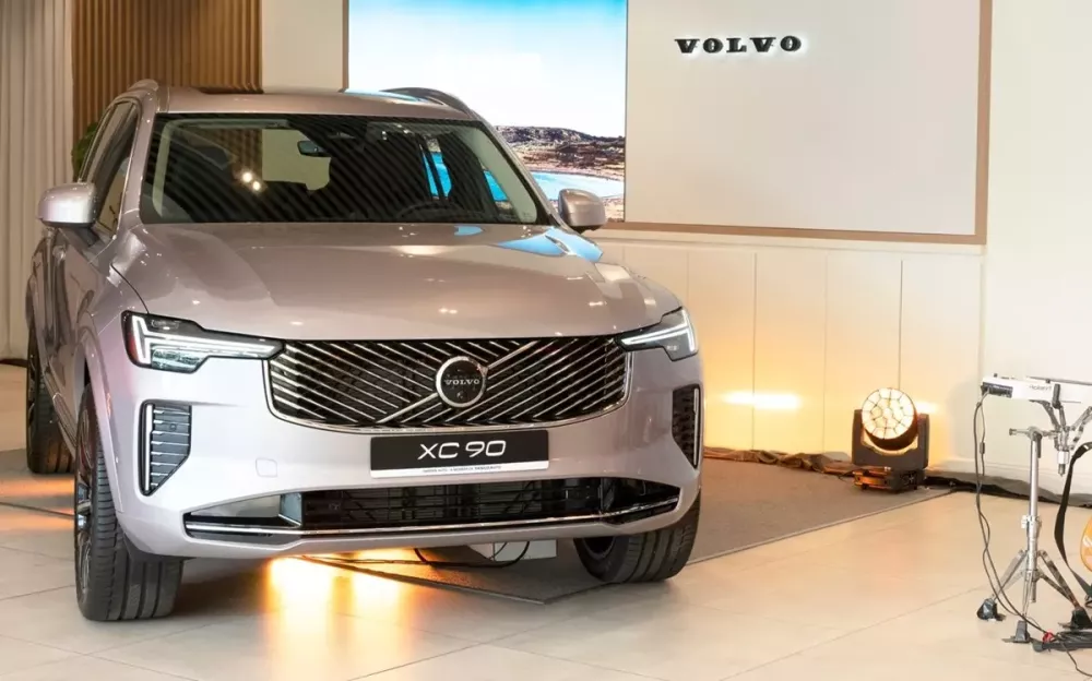 Volvo XC90 2026 chính thức ra mắt Việt Nam, giá rẻ hơn đến 1 tỷ đồng so với trước.