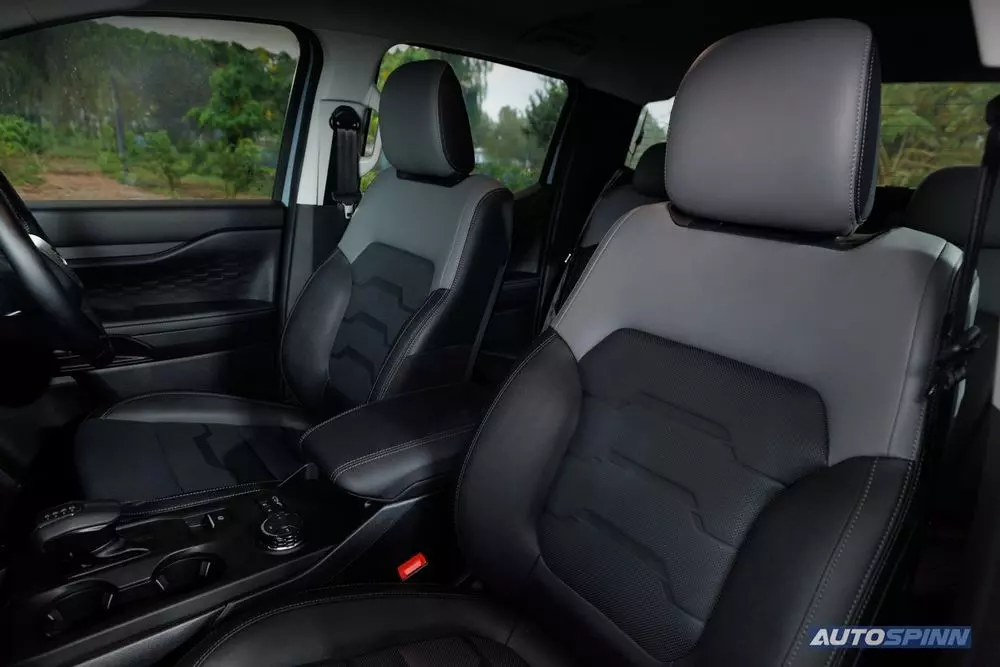 Ford Ranger Super Duty được trang bị ghế trước chỉnh điện/thông gió