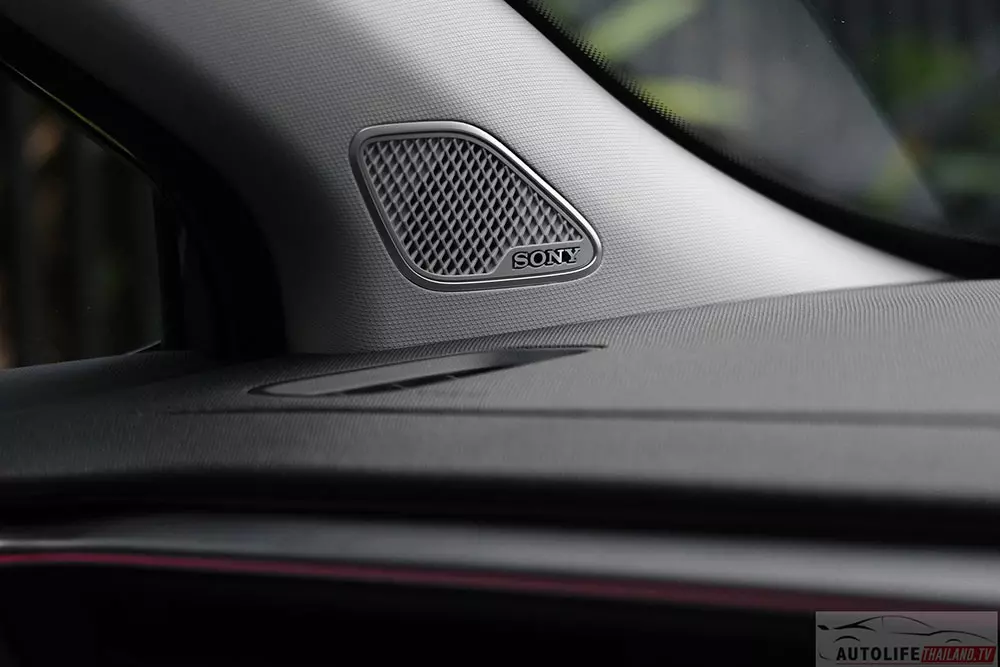 Hệ thống loa Sony của Omoda C5 EV 2026