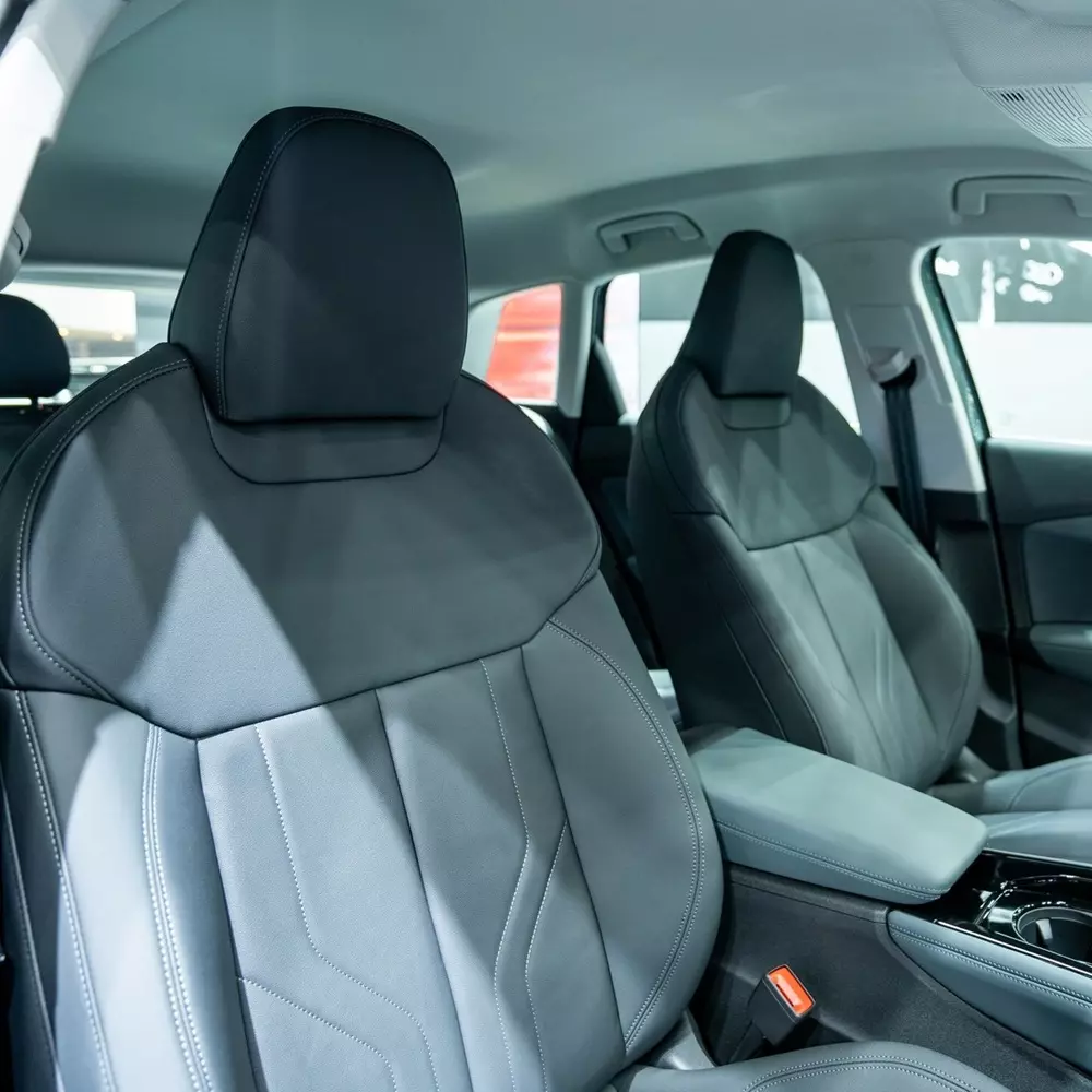 Hàng ghế trước của Audi Q3 2026 