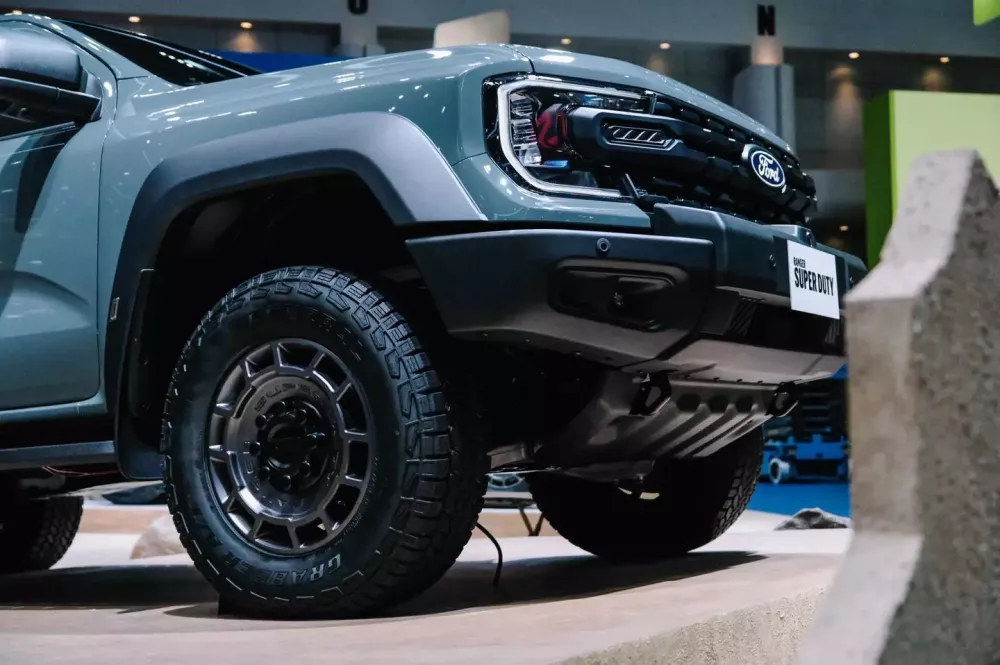 Cận cảnh mâm 18 inch của Ford Ranger Super Duty.