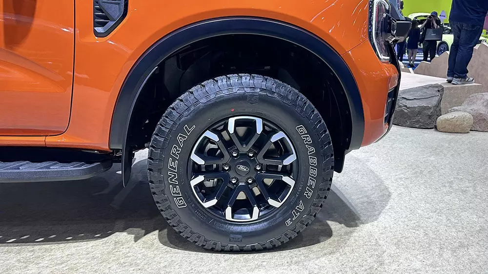 Ford Ranger Wildtrak X dùng mâm 17 inch dành riêng cho phiên bản này.
