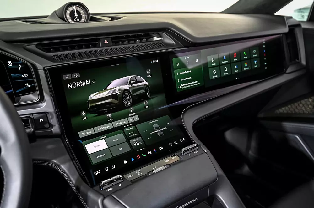 Màn hình trung tâm của Porsche Cayenne Electric Màn hình trung tâm của Porsche Cayenne Electric