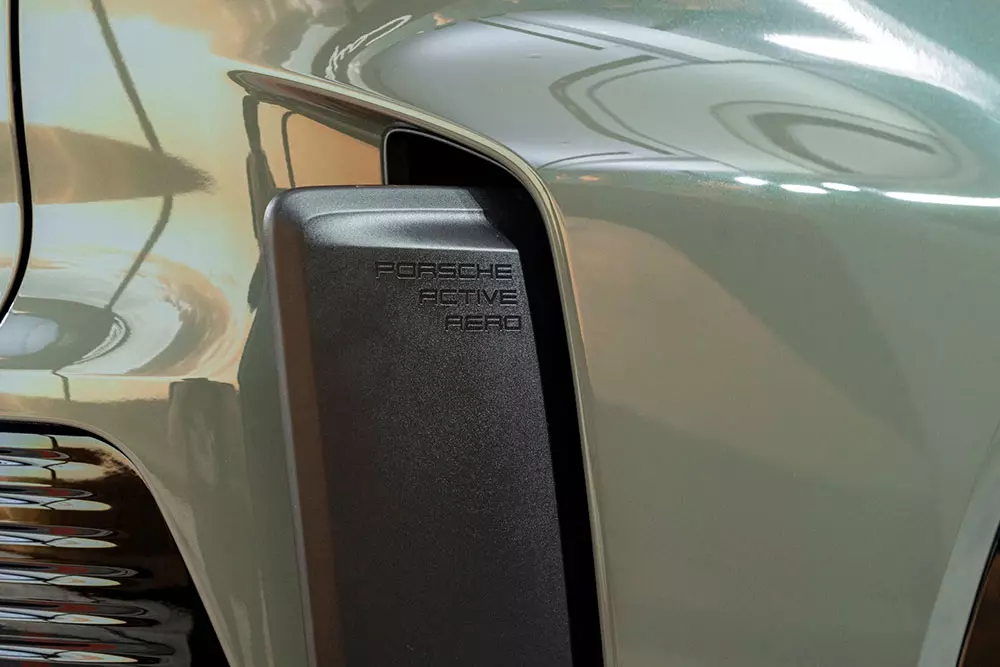 Tấm Aeroblades chủ động của Porsche Cayenne Electric Tấm Aeroblades chủ động của Porsche Cayenne Electric