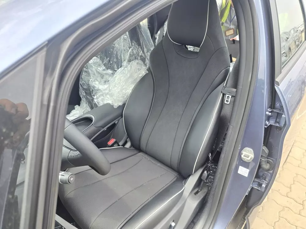 BYD Dolphin 2026 được trang bị ghế trước chỉnh điện mới BYD Dolphin 2026 được trang bị ghế trước chỉnh điện mới