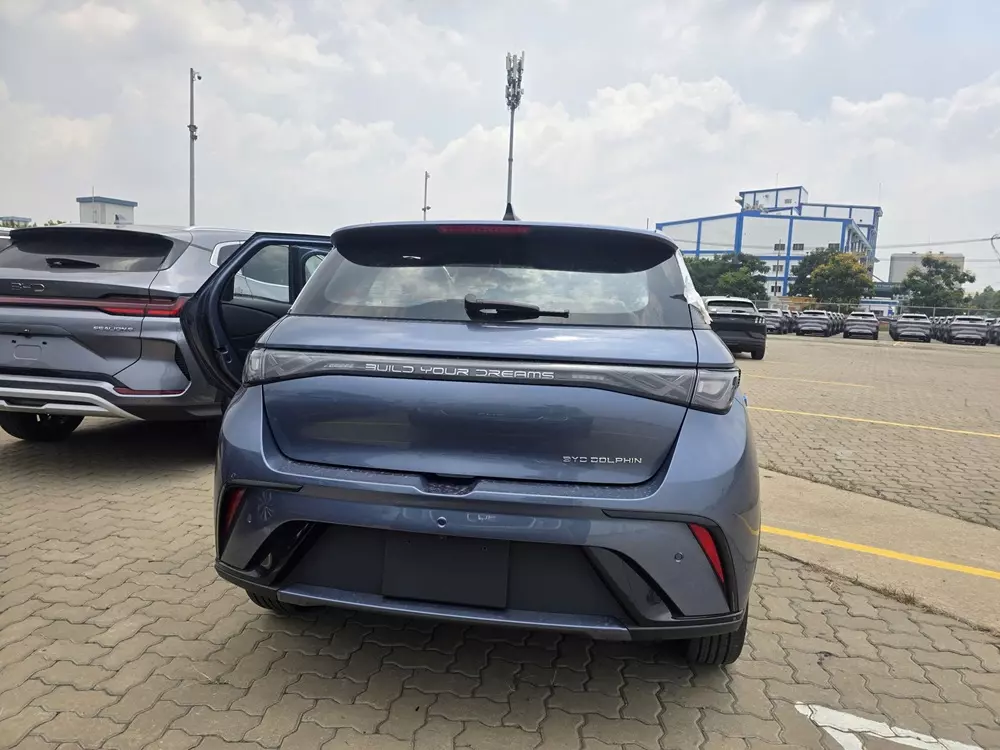 BYD Dolphin 2026 được thay đổi nhẹ ở thiết kế ngoại thất BYD Dolphin 2026 được thay đổi nhẹ ở thiết kế ngoại thất