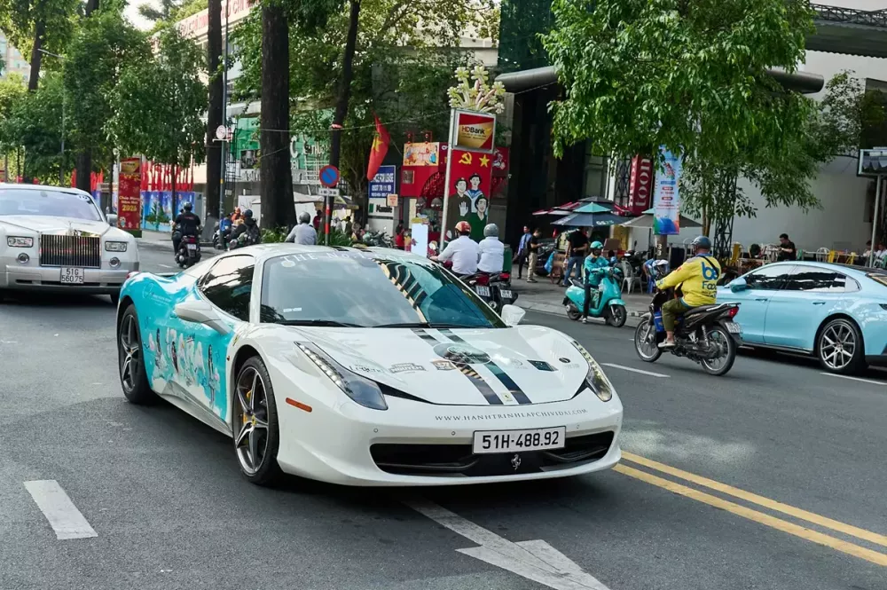 Dàn siêu xe và SUV “chất lừ” Chinh phục 5.000 km cùng Hành trình từ trái tim 2026 Dàn siêu xe và SUV “chất lừ” Chinh phục 5.000 km cùng Hành trình từ trái tim 2026