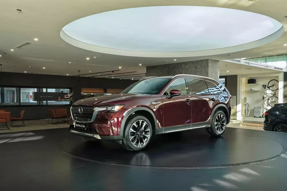 Mazda CX-90 sắp được bán ở Việt Nam Mazda CX-90 sắp được bán ở Việt Nam