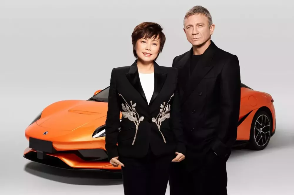 Denza Z - đối thủ mới của Porsche 911 - được hé lộ thiết kế bên Điệp viên 007 Denza Z - đối thủ mới của Porsche 911 - được hé lộ thiết kế bên Điệp viên 007