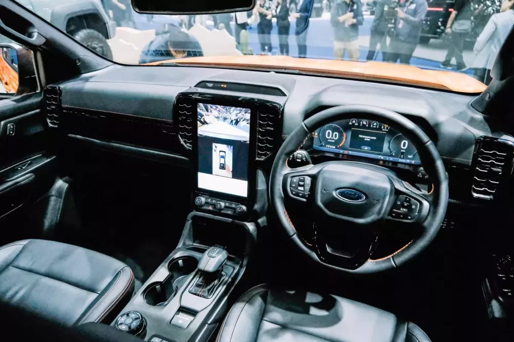 Khoang lái của Ford Ranger Wildtrak X