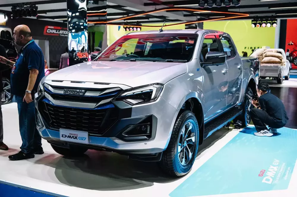 Ngắm hình ảnh bằng xương, bằng thịt của Isuzu D-Max EV mới được bán ở Đông Nam Á