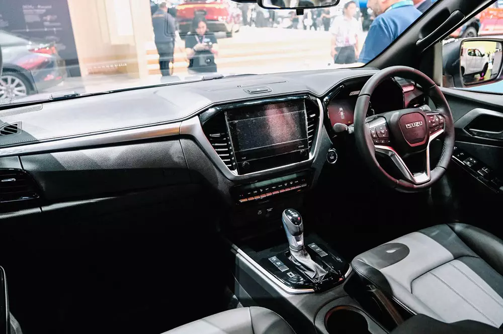 Khoang lái của Isuzu D-Max EV 
