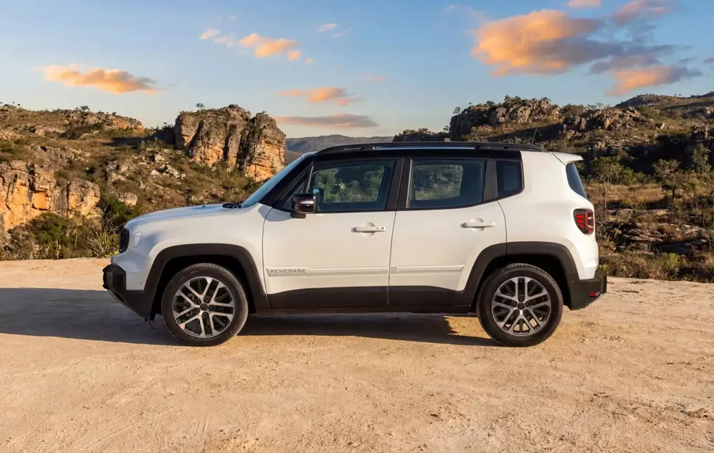 Jeep Renegade 2026 tăng nhẹ về kích thước
