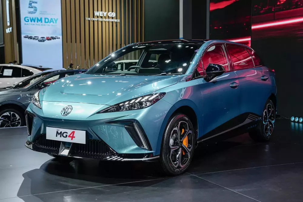 MG4 2026 - xe từng giảm giá hơn 300 triệu đồng tại Việt Nam - ra mắt phiên bản mới MG4 2026 - xe từng giảm giá hơn 300 triệu đồng tại Việt Nam - ra mắt phiên bản mới