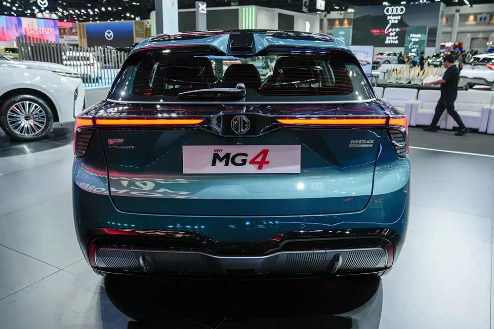 Khu vực phía sau của MG4 2026 giữ nguyên như đời cũ Khu vực phía sau của MG4 2026 giữ nguyên như đời cũ