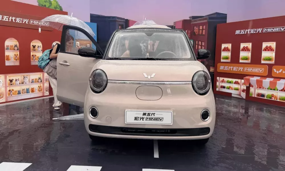 Wuling Hongguang Mini EV 2026 có phạm vi hoạt động tối đa 301 km