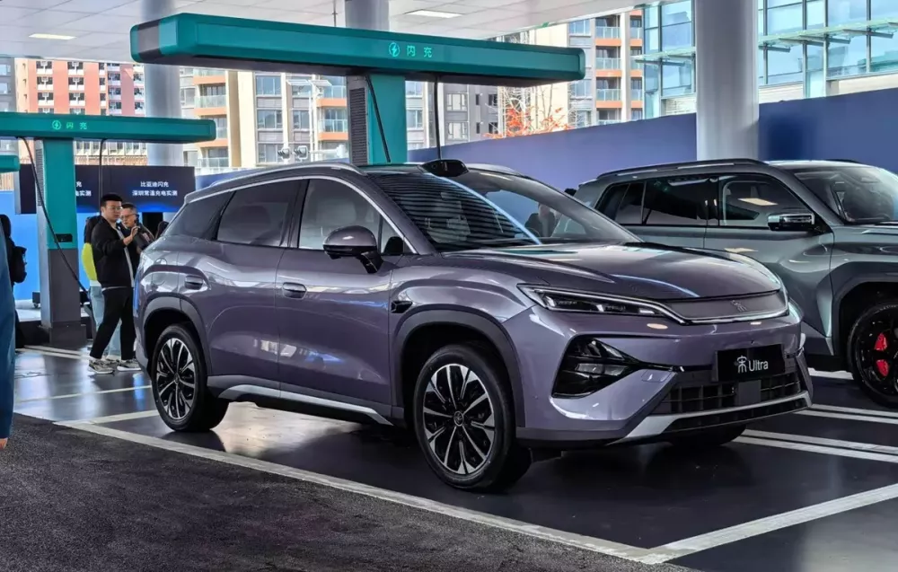 BYD Song Ultra EV 2026 chạy tối đa 710 km