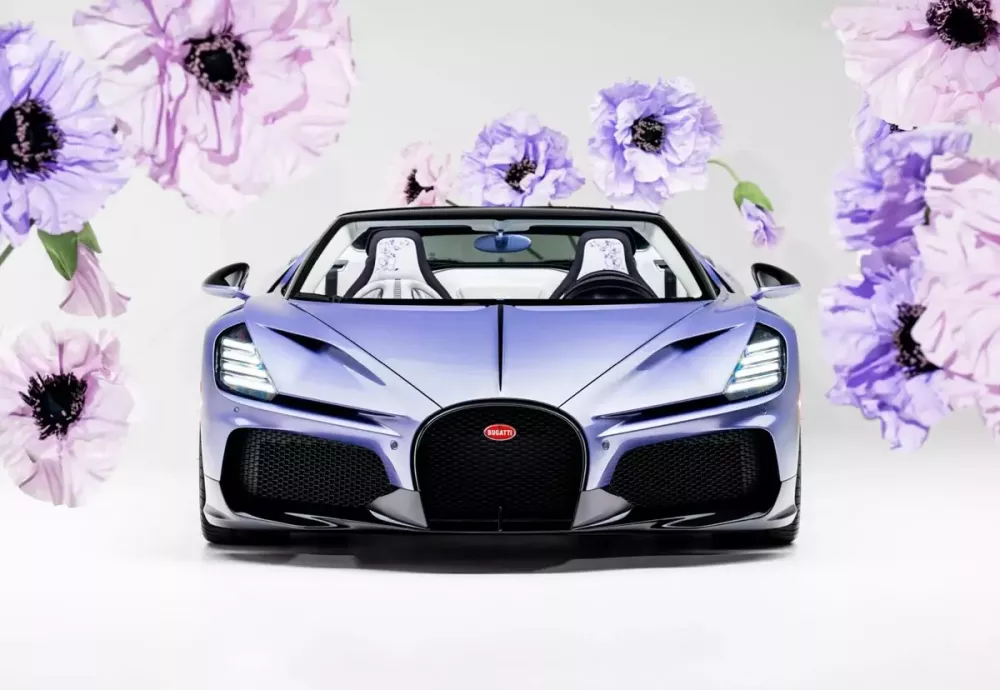 Chiếc siêu xe Bugatti Mistral được sơn màu tím khá nữ tính Chiếc siêu xe Bugatti Mistral được sơn màu tím khá nữ tính