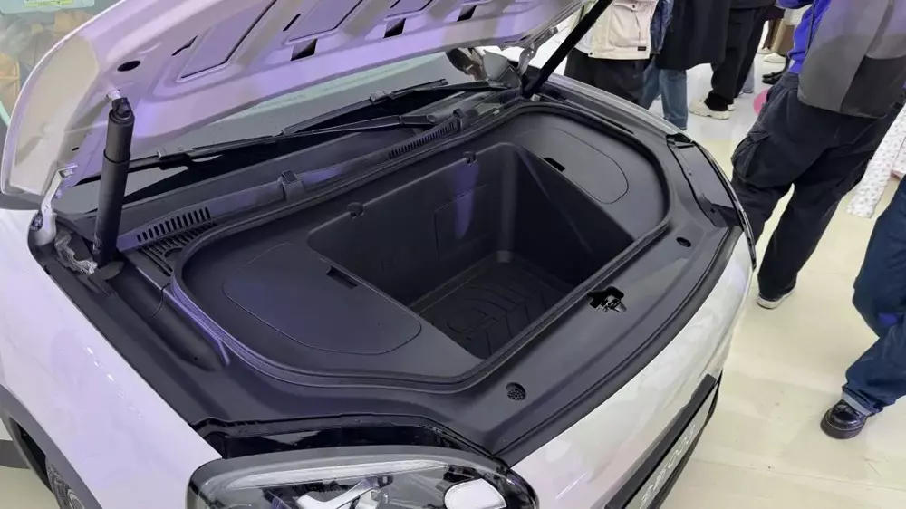 Cốp trước của Chery QQ3