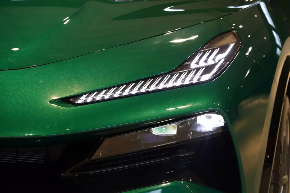 Đèn pha LED của Lotus Eletre X