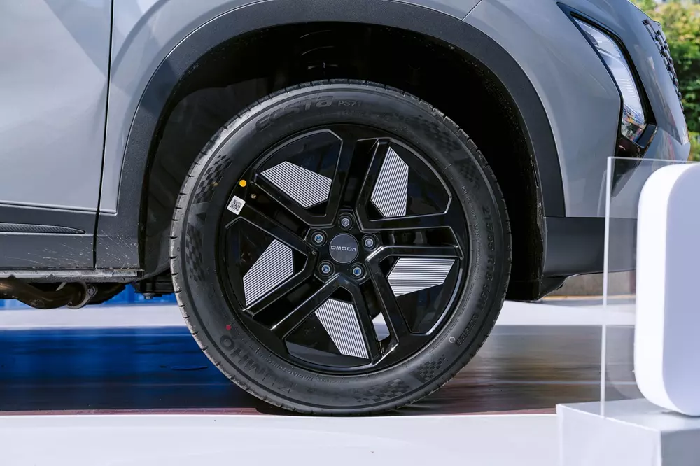 Mâm có thiết kế khí động lực học của Omoda C5 SHS-H Mâm có thiết kế khí động lực học của Omoda C5 SHS-H